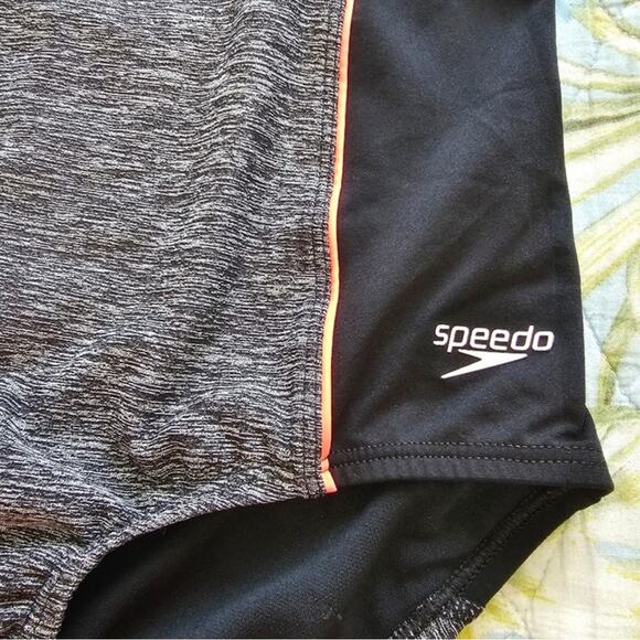 💗 3/$10 💗 Speedo Slimming Gray Black One Piece Swimsuit Medium EUC - Picture 5 of 6